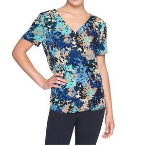 NWT BR Layered Printed V-Neck Top Size Large